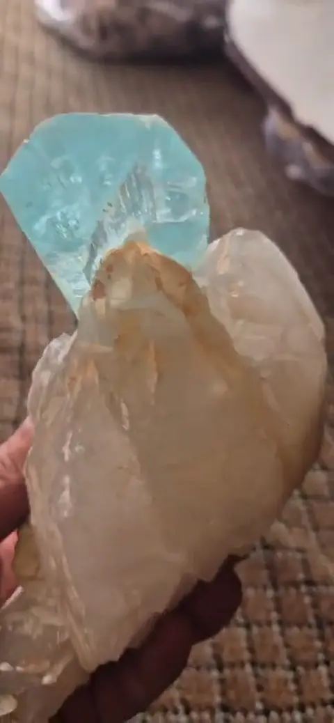 Crystal specimens
